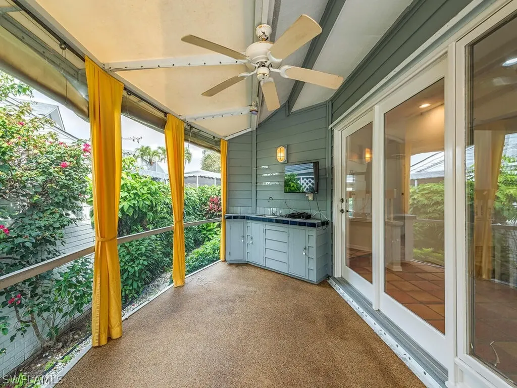 625 Bridgeway Lane Naples FL 34108