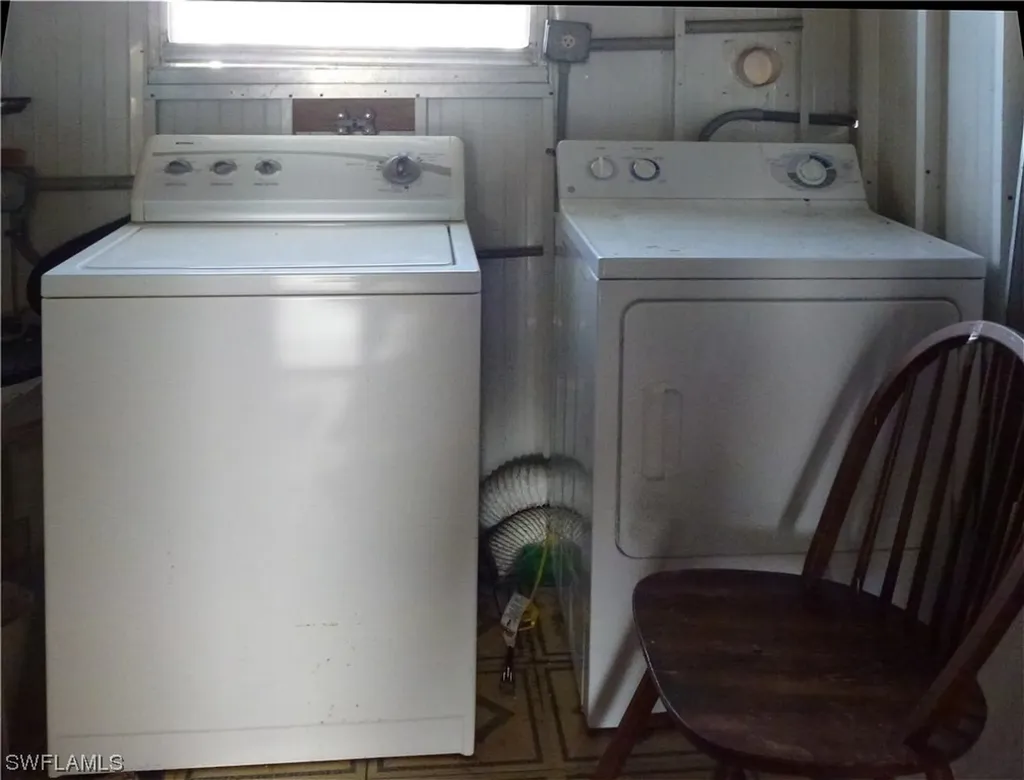 2820 Breezewood Drive North Fort Myers FL 33917