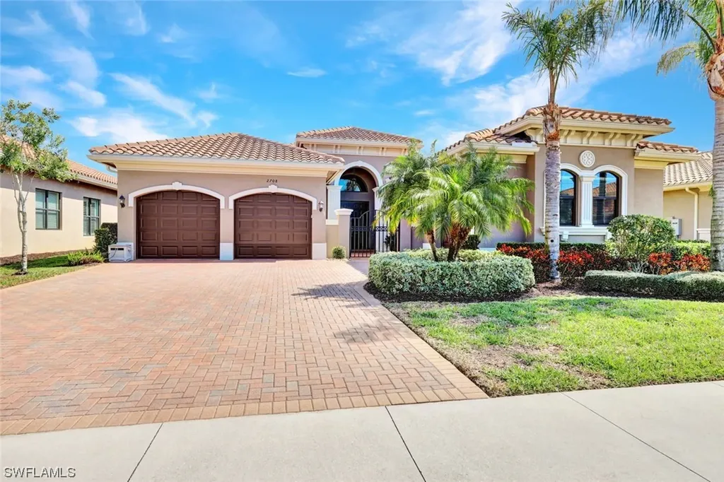 Naples FL, 2708 Crystal Way