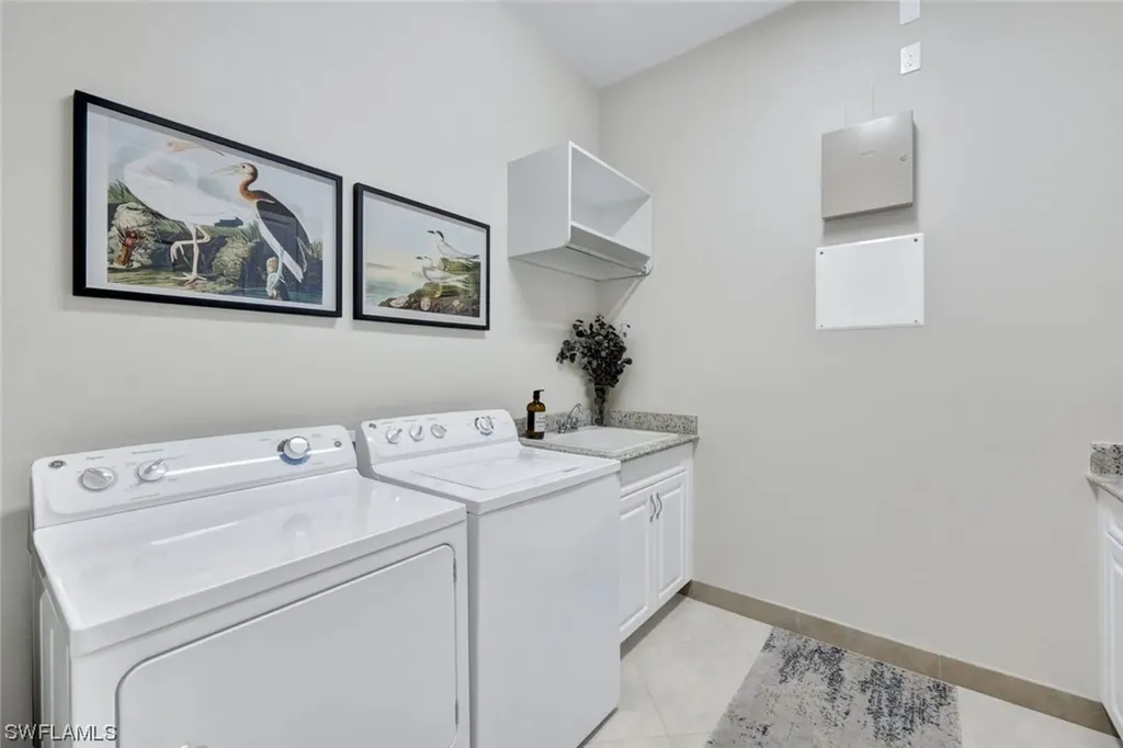 2708 Crystal Way Naples FL 34119