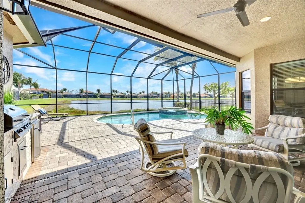 2708 Crystal Way Naples FL 34119