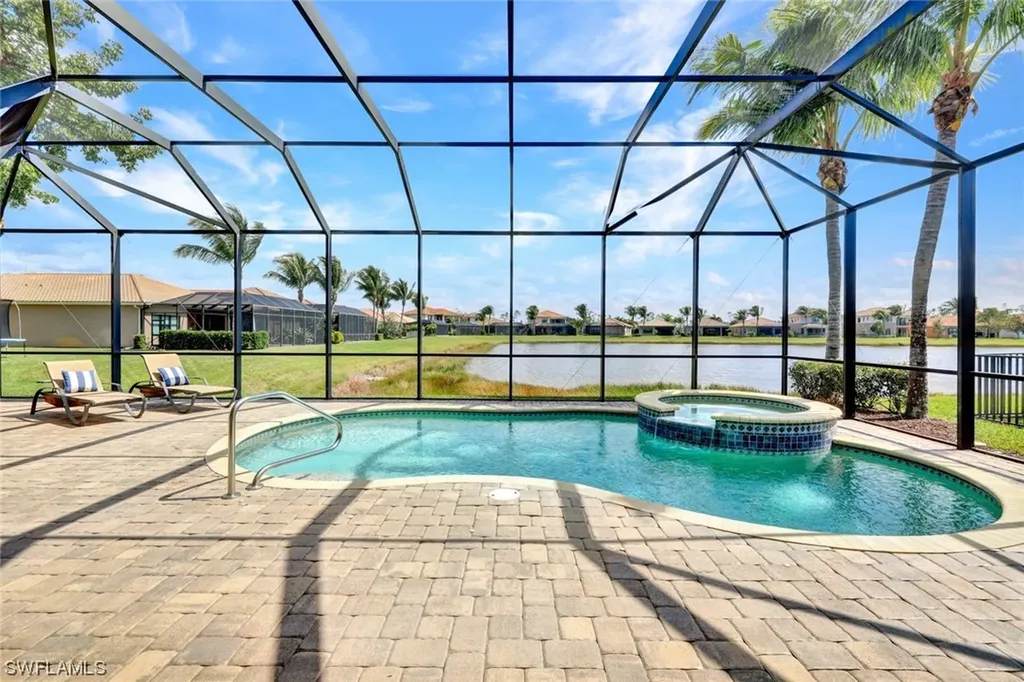 2708 Crystal Way Naples FL 34119