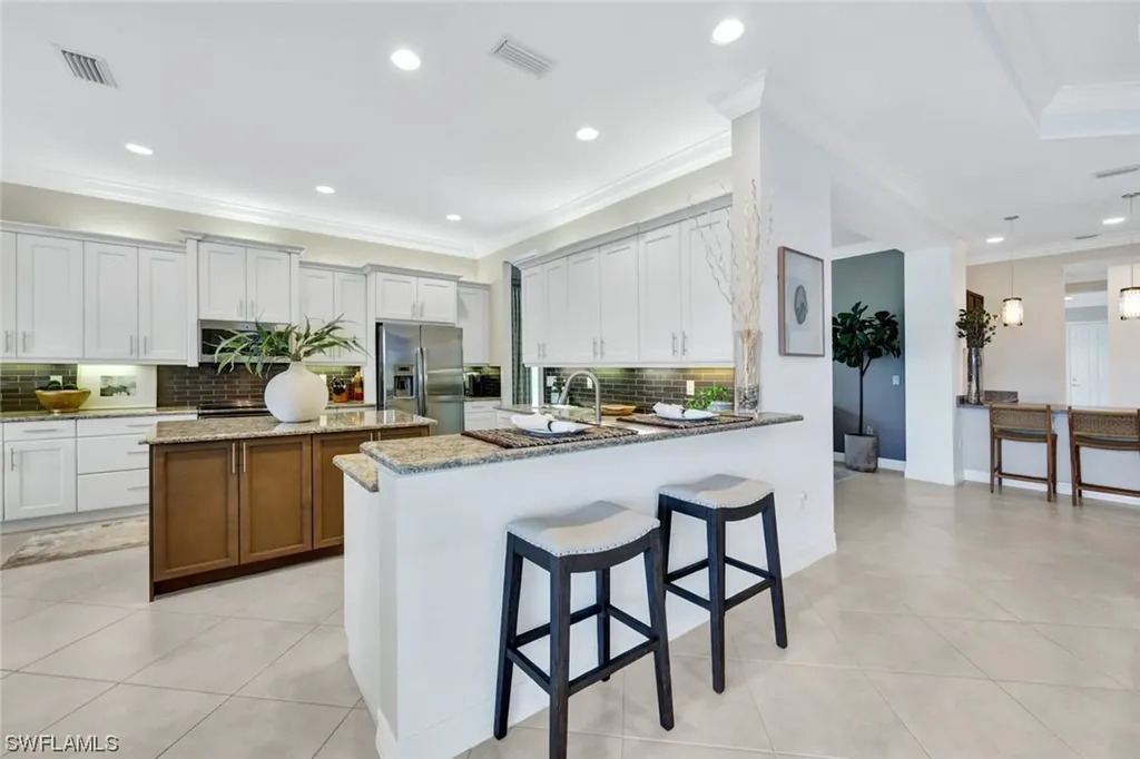 2708 Crystal Way Naples FL 34119