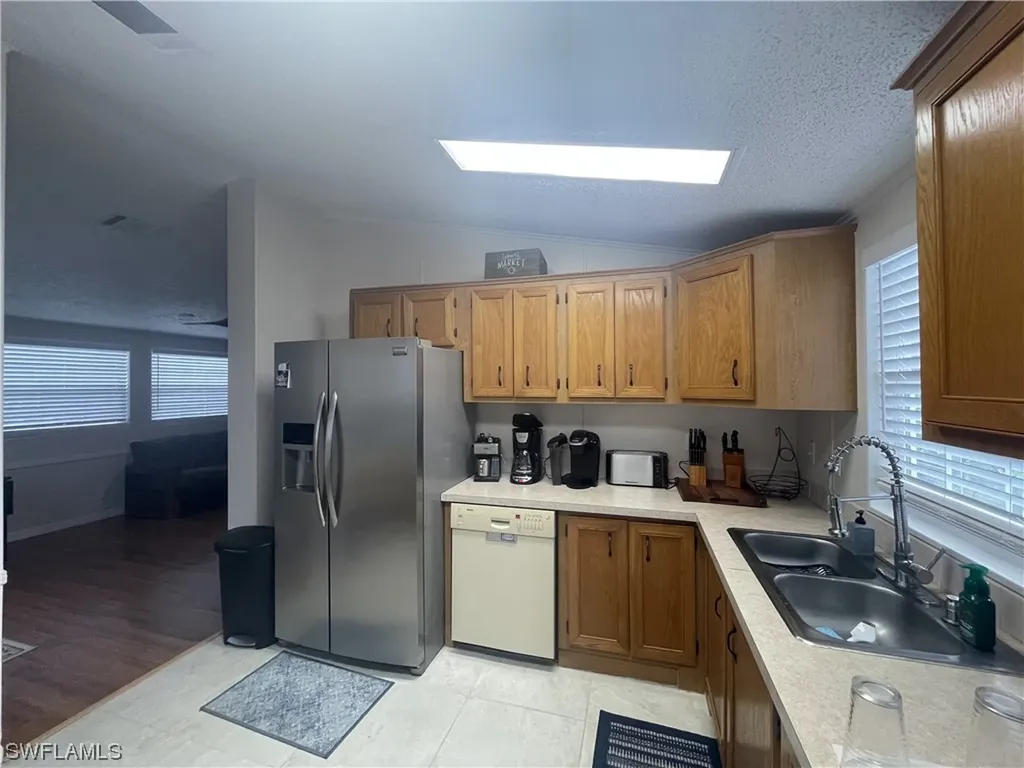 97 Isle Of Saint Thomas Naples FL 34114