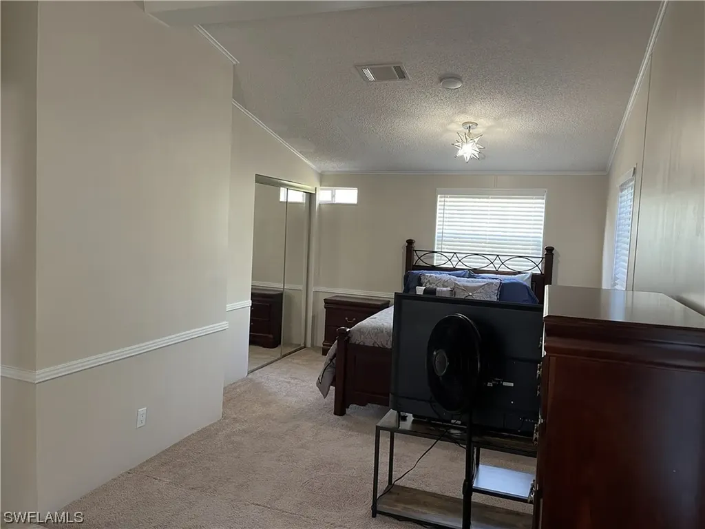 97 Isle Of Saint Thomas Naples FL 34114