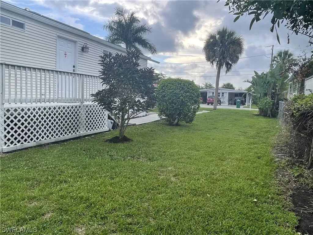 97 Isle Of Saint Thomas Naples FL 34114