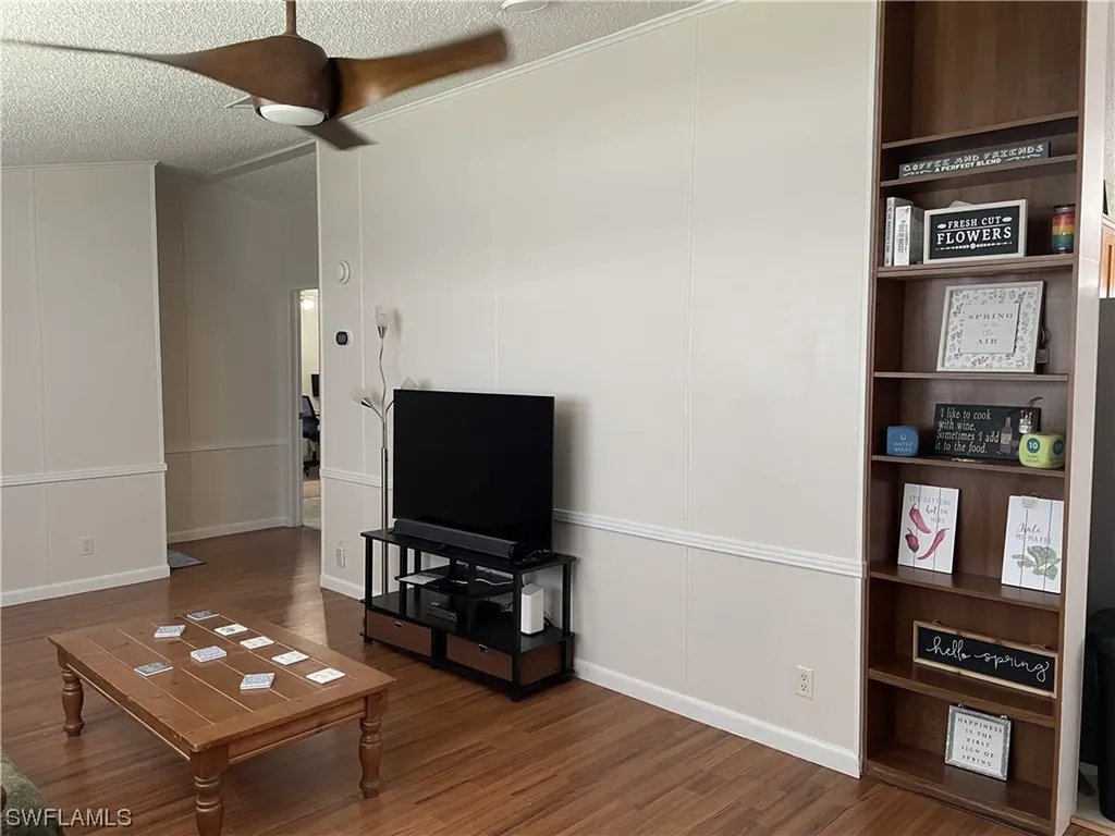 97 Isle Of Saint Thomas Naples FL 34114