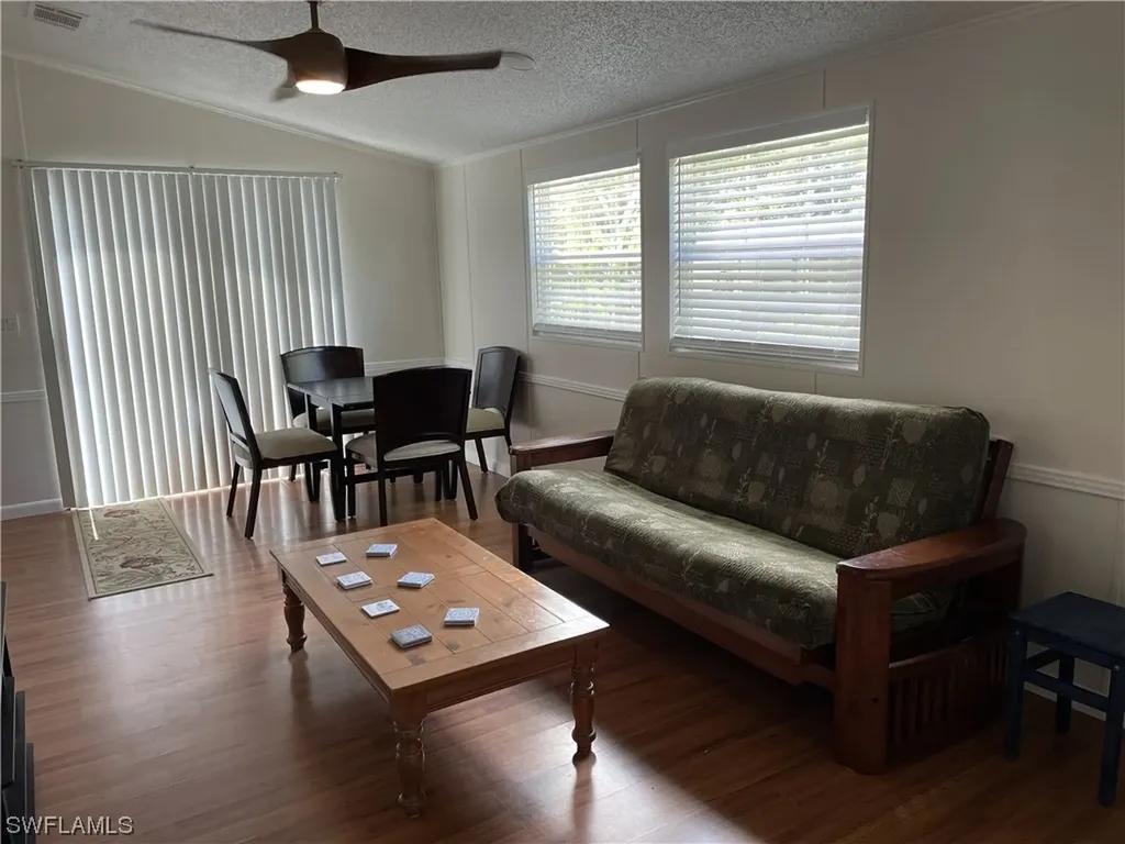 97 Isle Of Saint Thomas Naples FL 34114