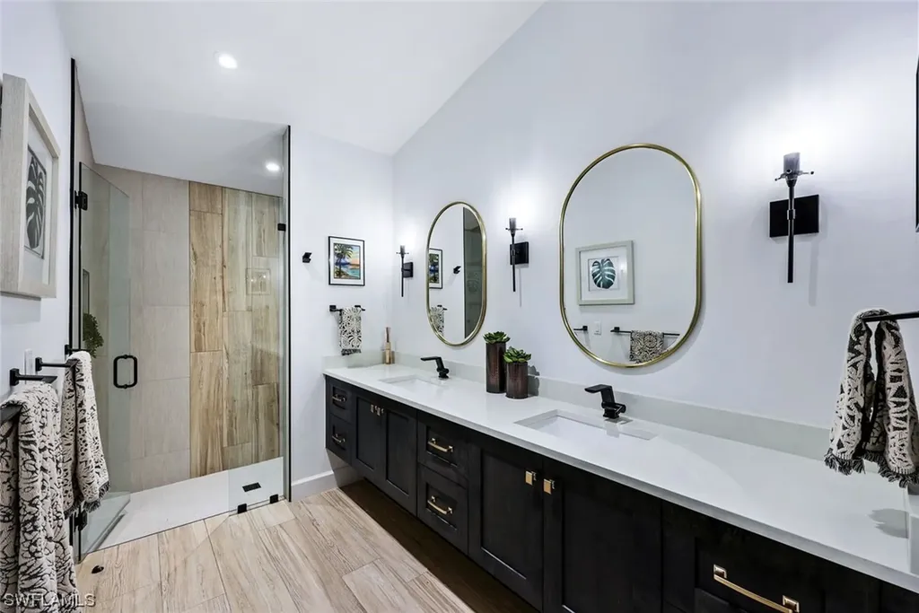 808 100th Avenue N Naples FL 34108