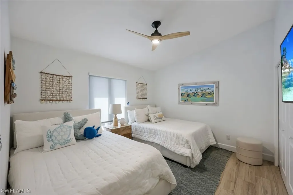 808 100th Avenue N Naples FL 34108