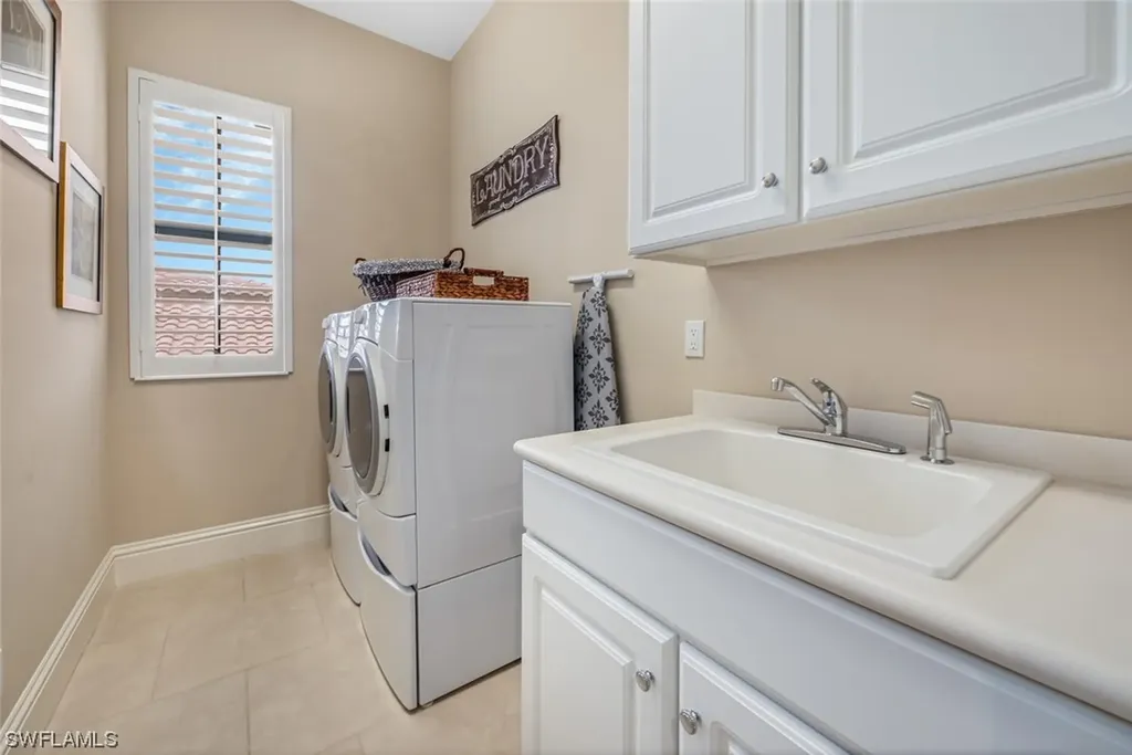 7892 Cordoba Place Naples FL 34113