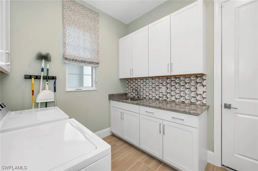 6196 Megans Bay Drive Naples FL 34113