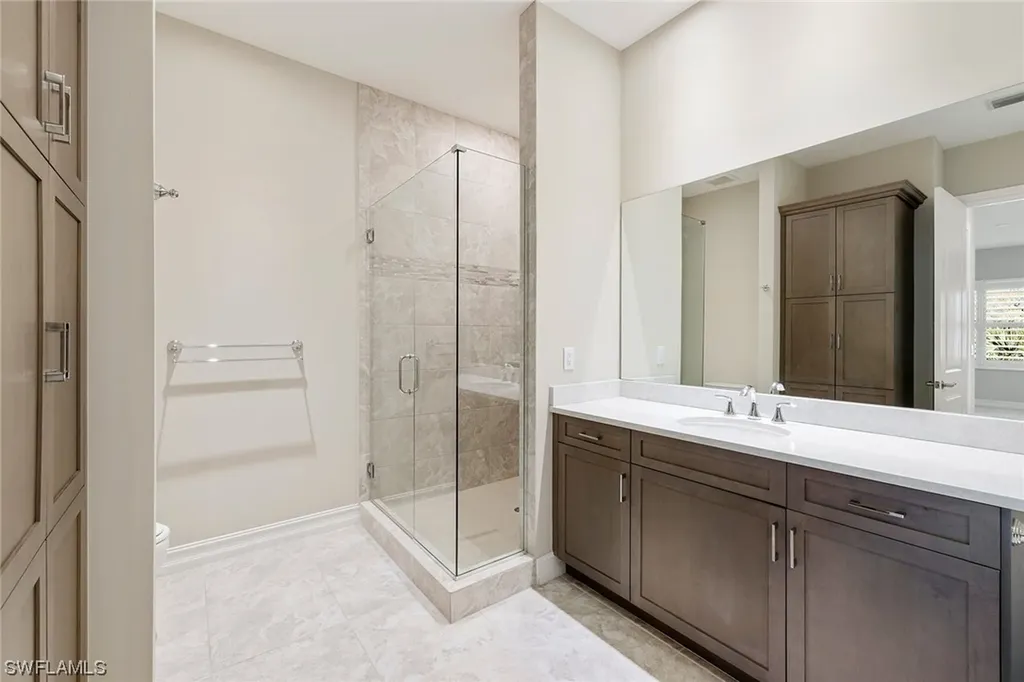 7805 Hawthorne Drive Naples FL 34113