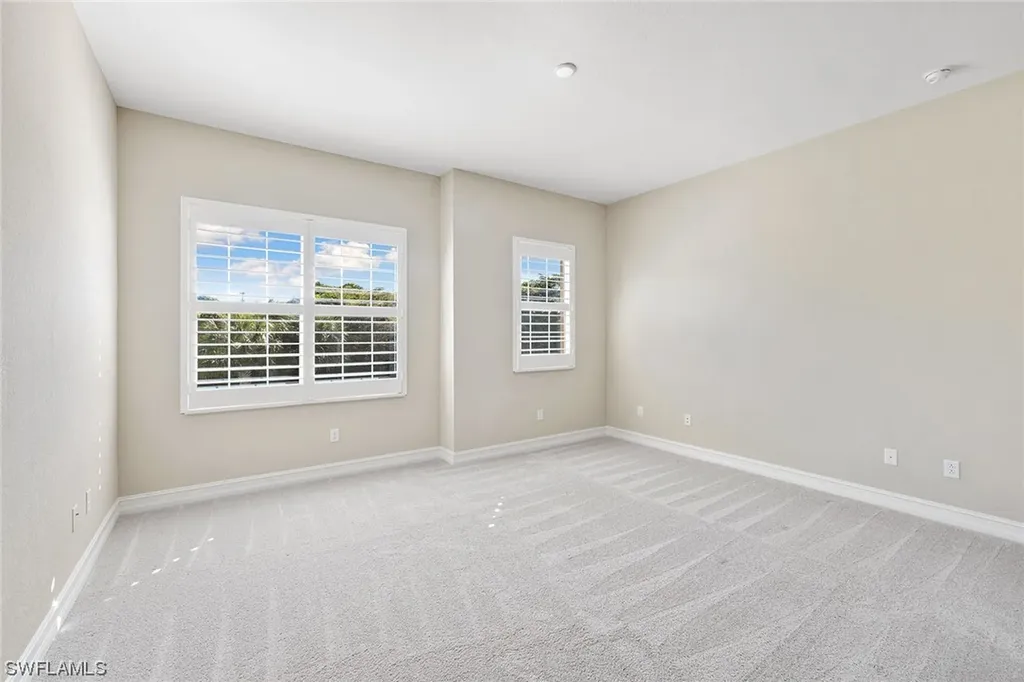 7805 Hawthorne Drive Naples FL 34113