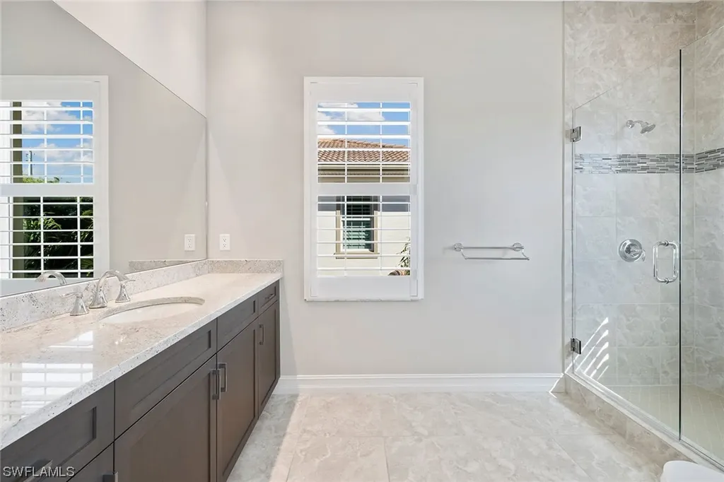 7805 Hawthorne Drive Naples FL 34113