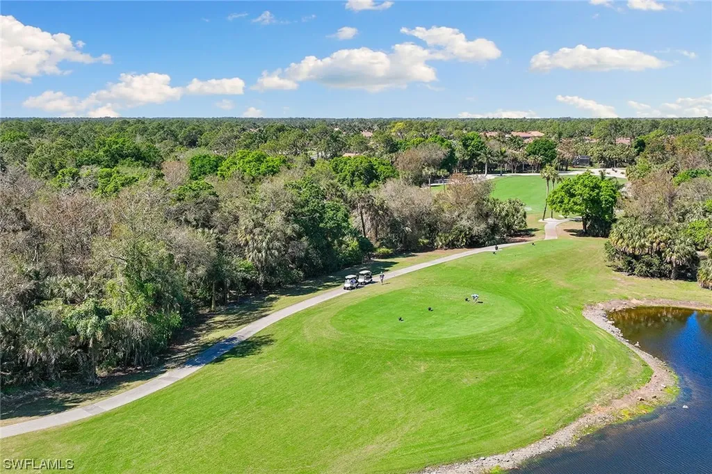 7805 Hawthorne Drive Naples FL 34113
