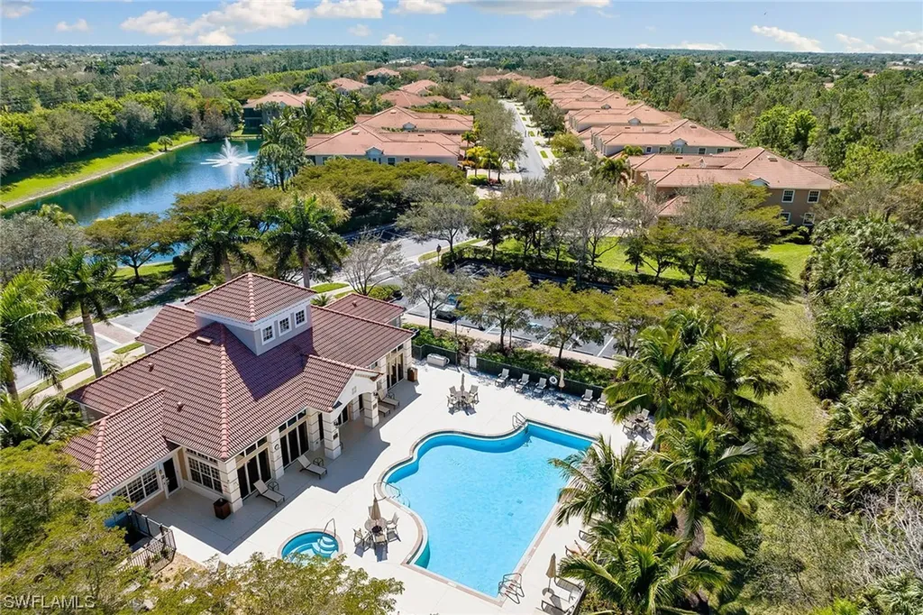 7805 Hawthorne Drive Naples FL 34113