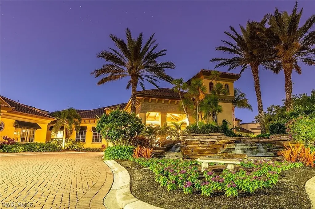 7805 Hawthorne Drive Naples FL 34113