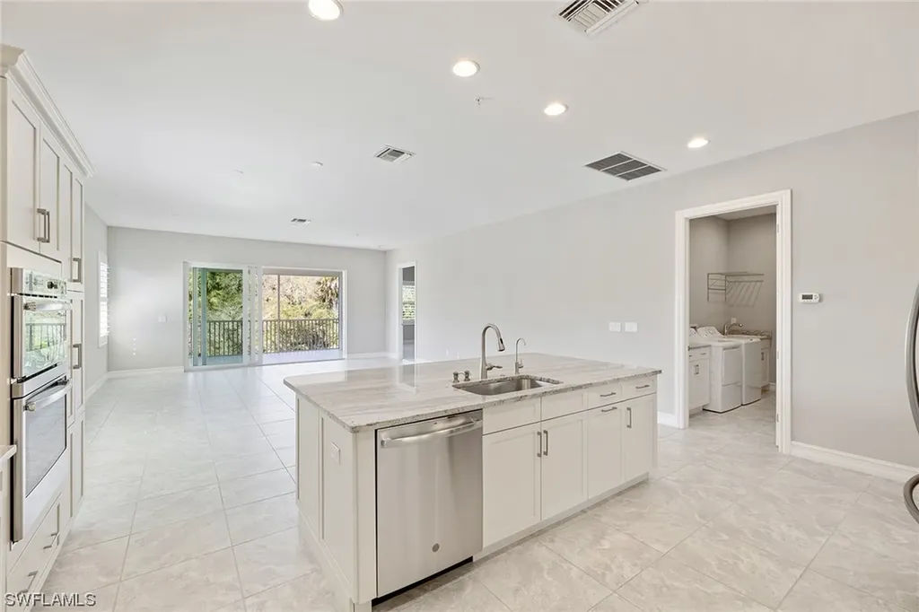 7805 Hawthorne Drive Naples FL 34113