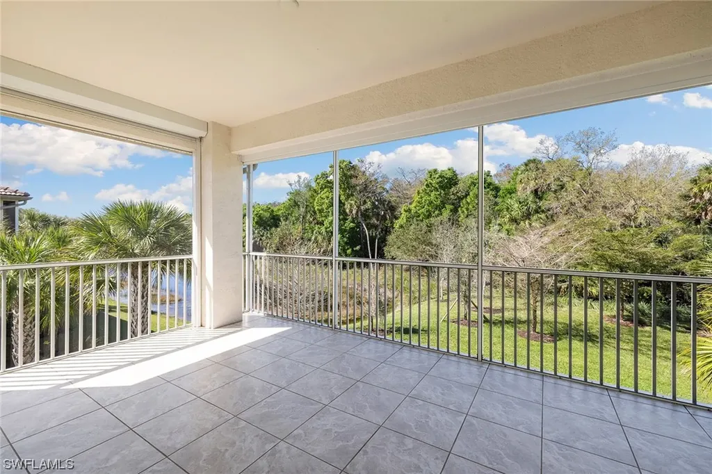 7805 Hawthorne Drive Naples FL 34113