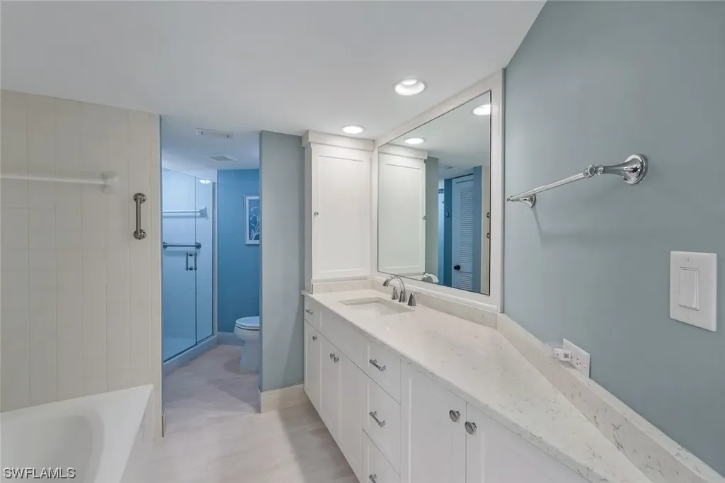 6040 Pelican Bay Boulevard Naples FL 34108