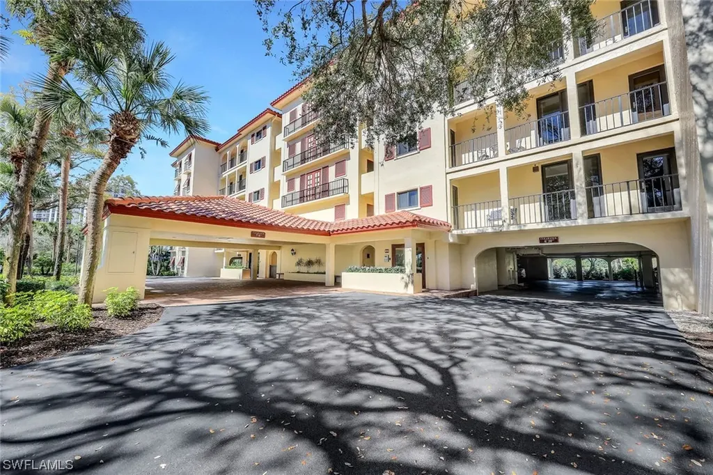 6040 Pelican Bay Boulevard Naples FL 34108
