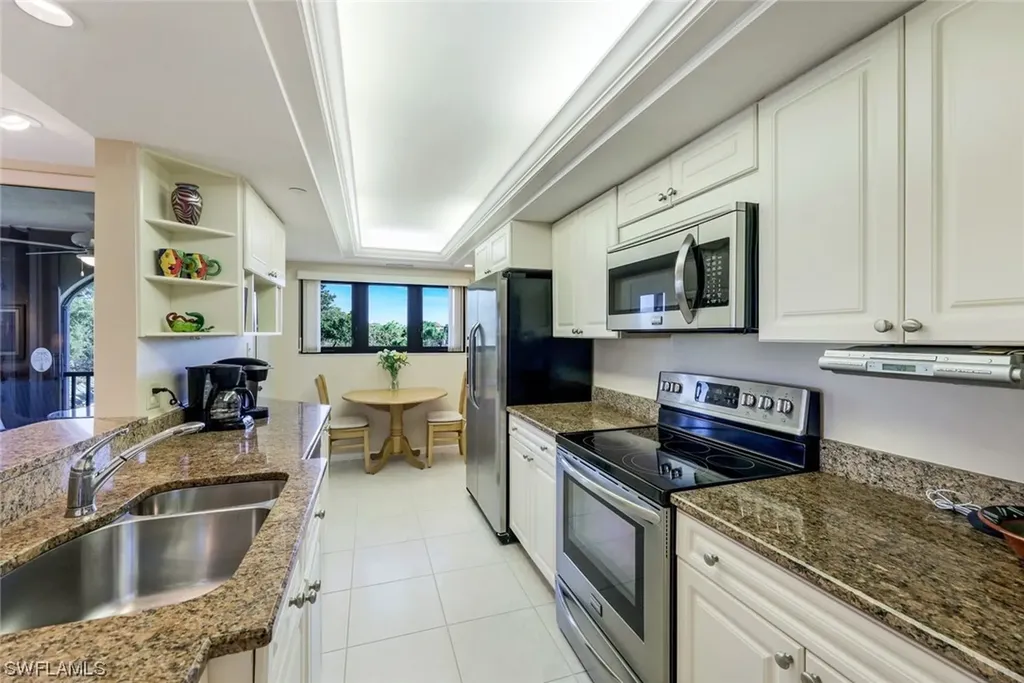 6040 Pelican Bay Boulevard Naples FL 34108