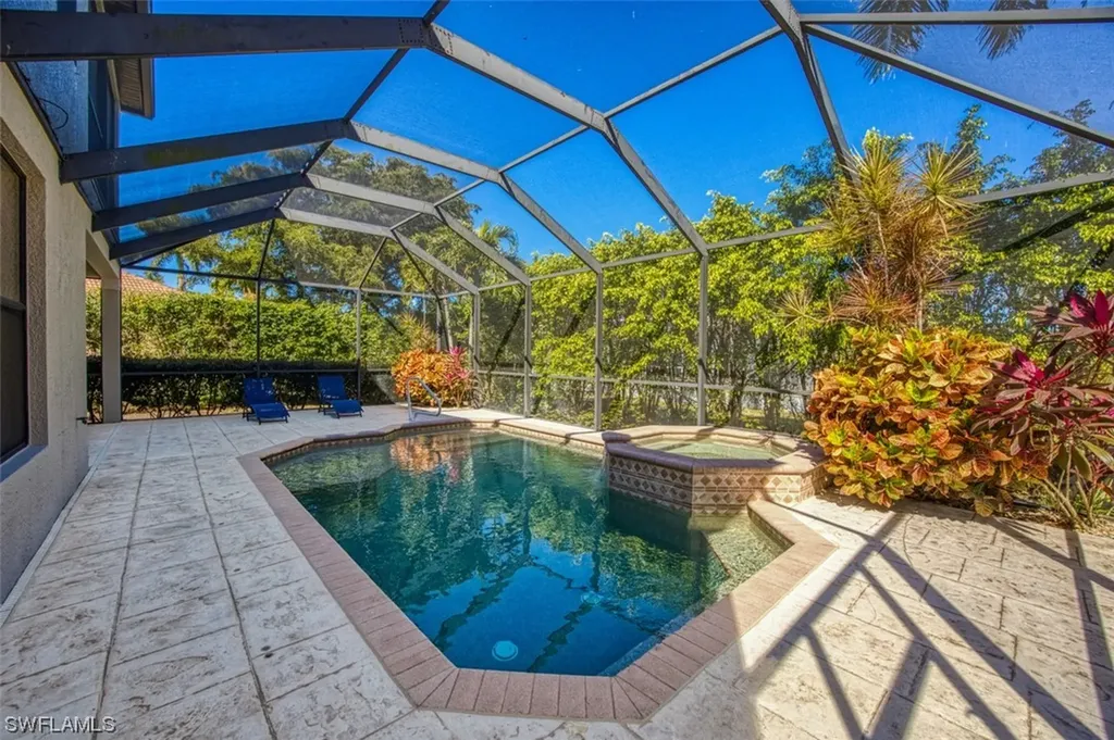 8832 Tropical Court Fort Myers FL 33908