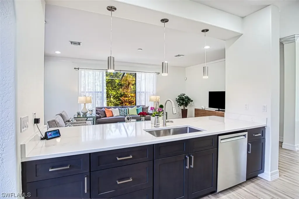 8832 Tropical Court Fort Myers FL 33908