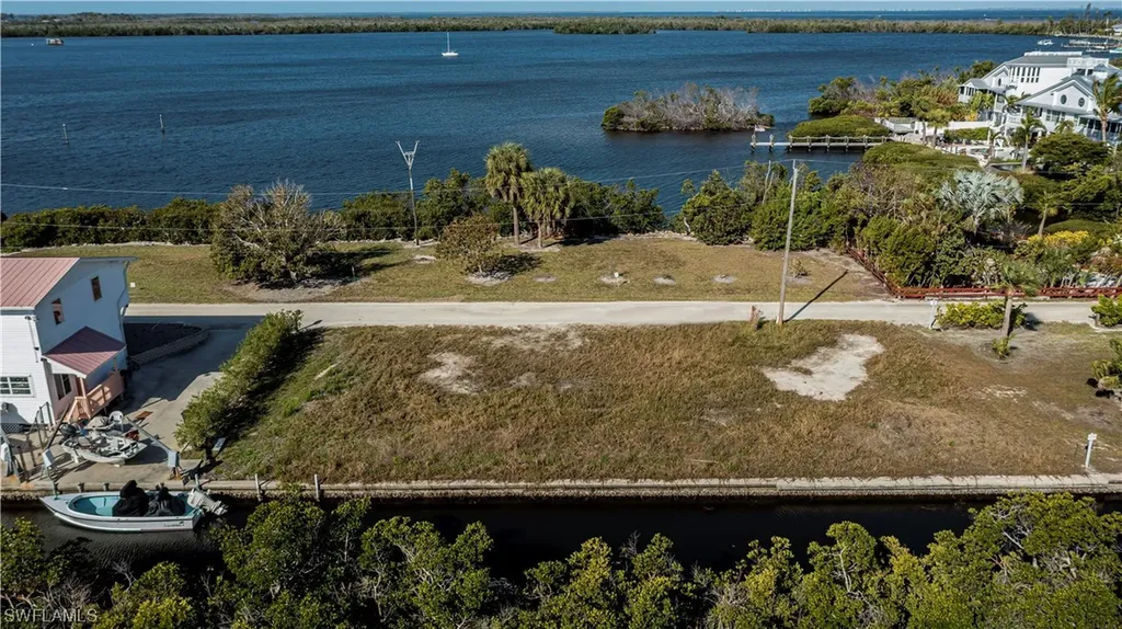 8153 Moyer Lane Bokeelia FL 33922