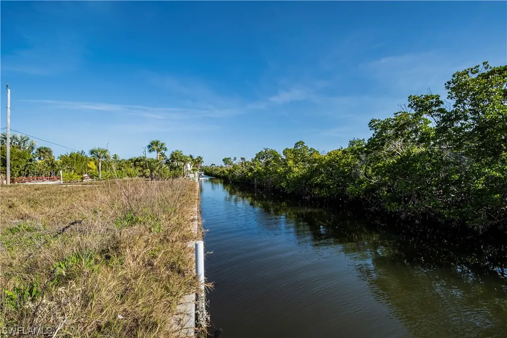 8153 Moyer Lane Bokeelia FL 33922