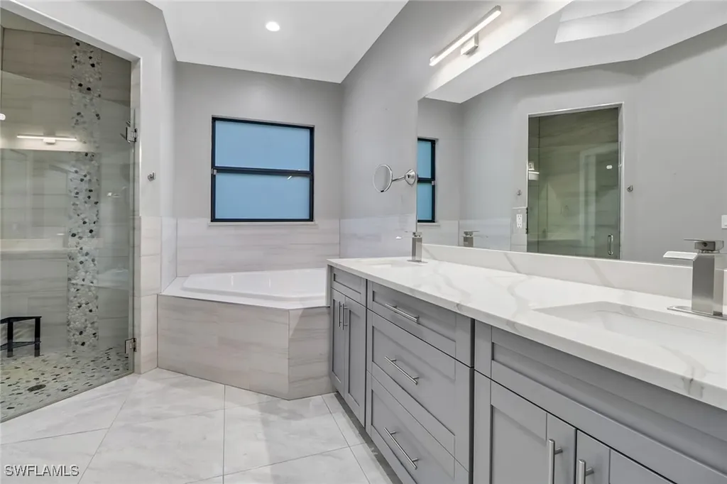 481 7th Street NW Naples FL 34120