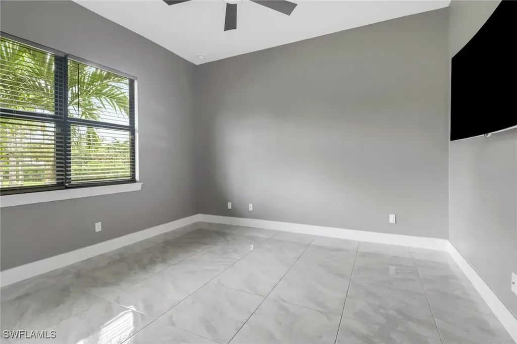 481 7th Street NW Naples FL 34120