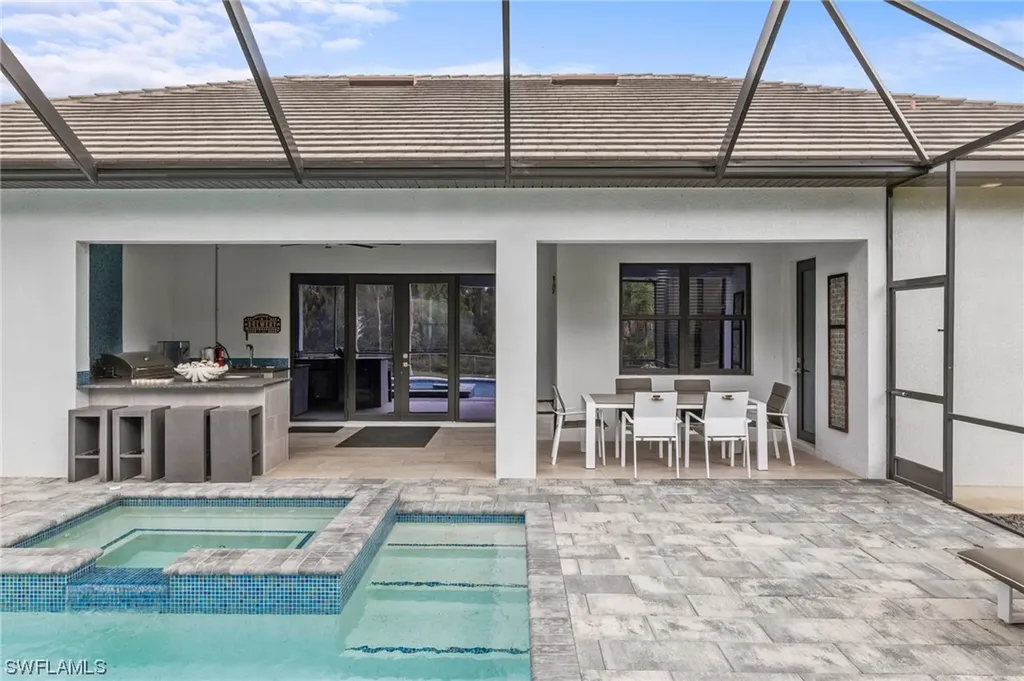 481 7th Street NW Naples FL 34120