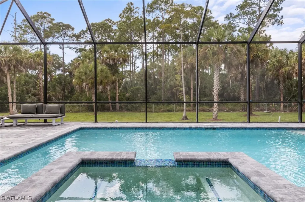 481 7th Street NW Naples FL 34120