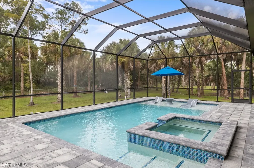 481 7th Street NW Naples FL 34120
