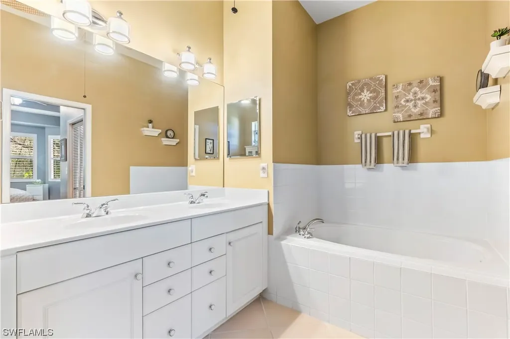 7850 Sanctuary Circle Naples FL 34104