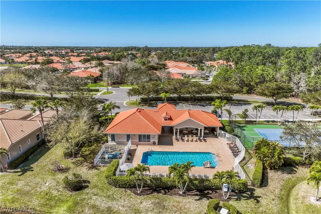 7850 Sanctuary Circle Naples FL 34104