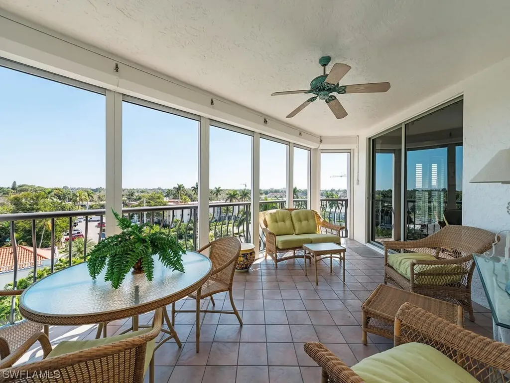 1221 Gulf Shore Boulevard N Naples FL 34102