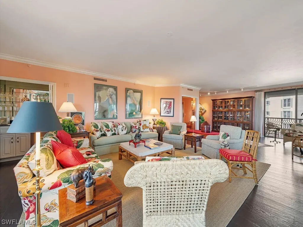 1221 Gulf Shore Boulevard N Naples FL 34102