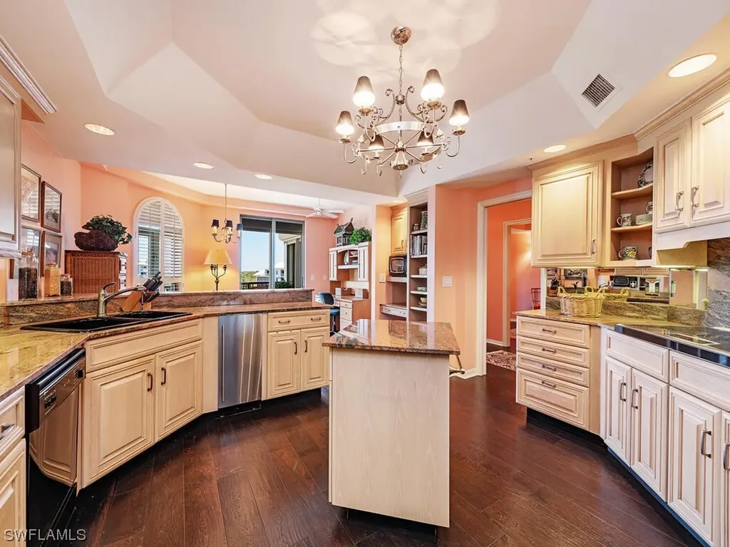 1221 Gulf Shore Boulevard N Naples FL 34102