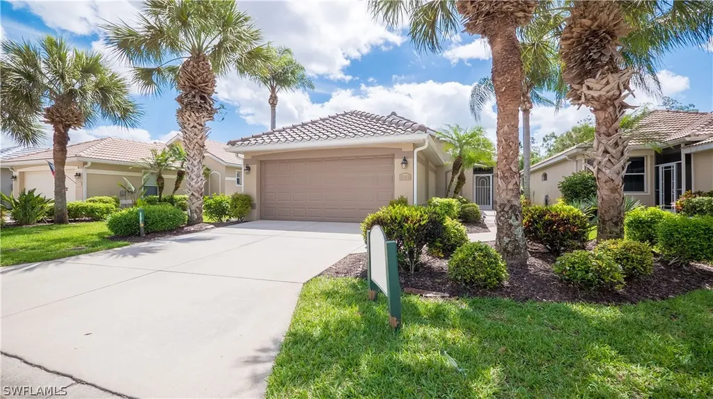 8144 Woodridge Pointe Drive Fort Myers FL 33912