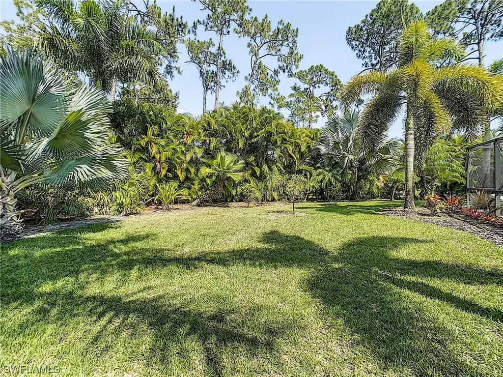1749 Knights Way Naples FL 34112