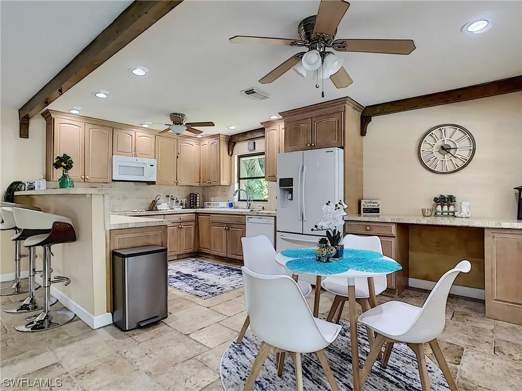 1749 Knights Way Naples FL 34112