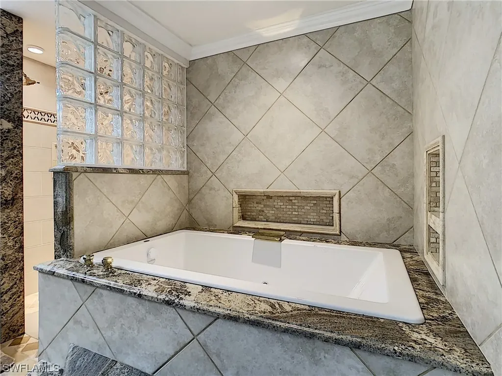 1749 Knights Way Naples FL 34112