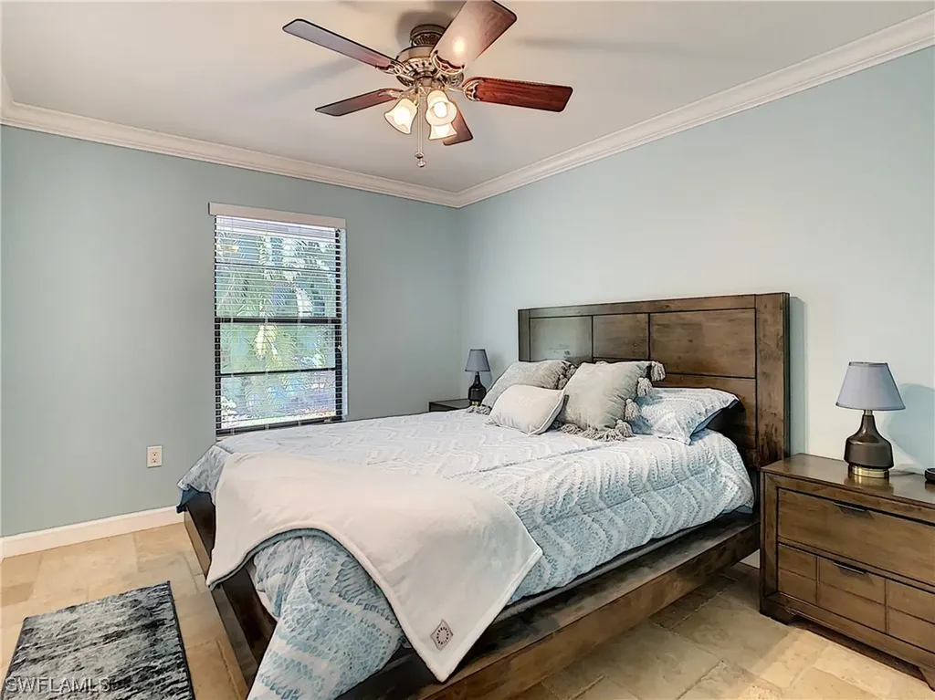 1749 Knights Way Naples FL 34112