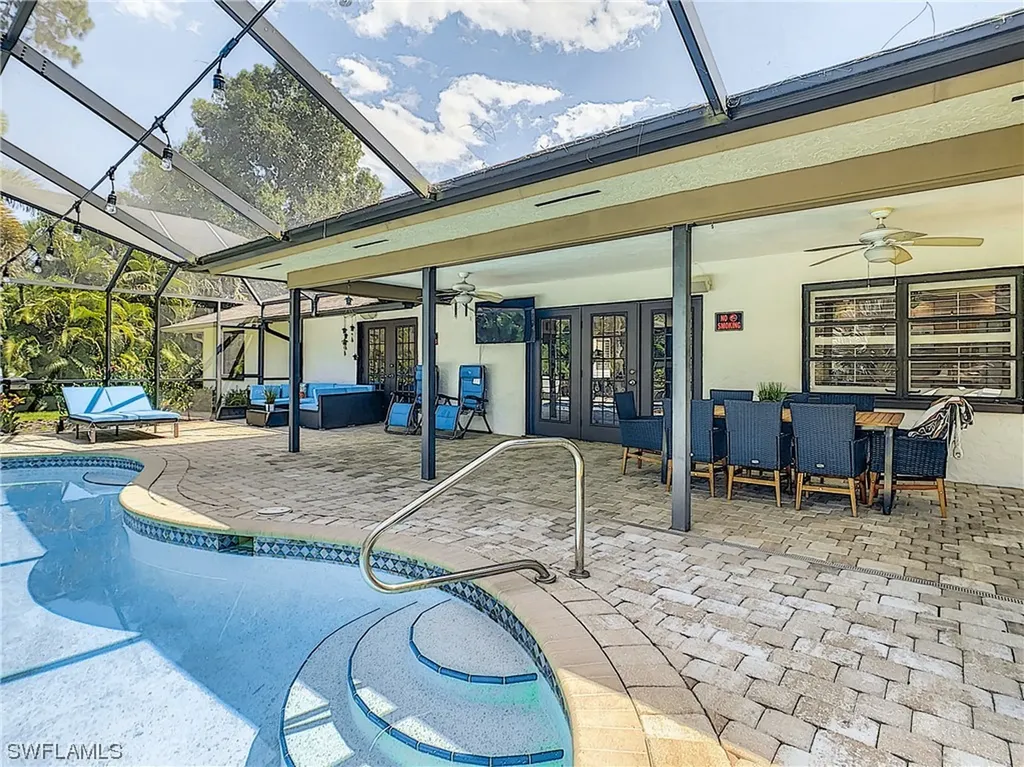 1749 Knights Way Naples FL 34112