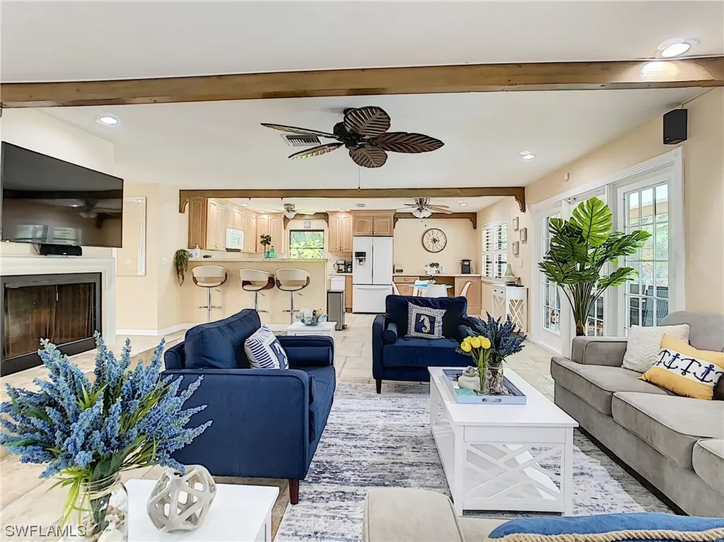 1749 Knights Way Naples FL 34112