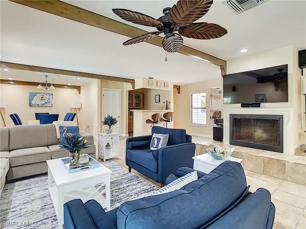 1749 Knights Way Naples FL 34112