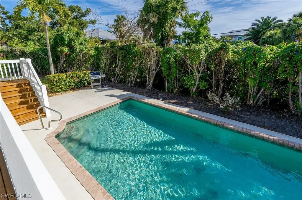 3708 Agate Court Sanibel FL 33957